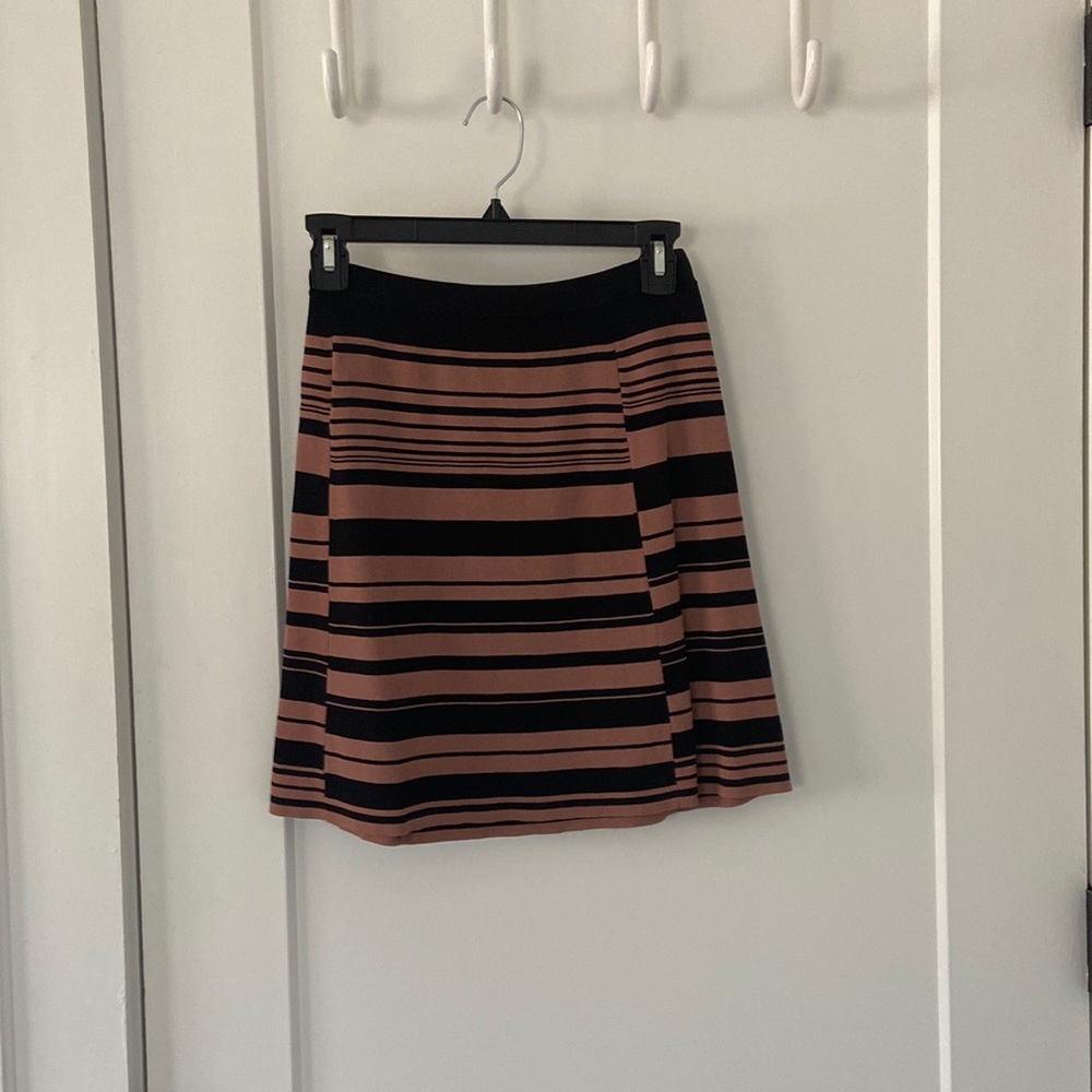 Loft XXSP black and tan skirt